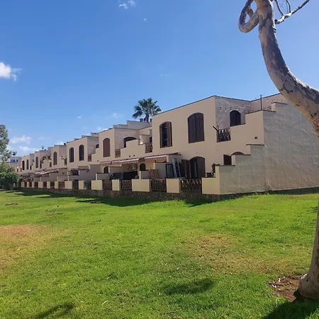 Tagoro Park Apartment *